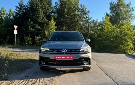 Volkswagen Tiguan II, 2018 год, 2 950 000 рублей, 7 фотография