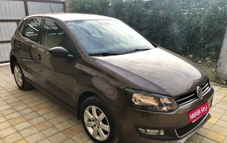 Volkswagen Polo VI (EU Market), 2011 год, 780 000 рублей, 2 фотография