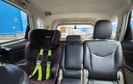 Toyota Prius v (+) I (ZVW40/41) рестайлинг, 2014 год, 1 440 000 рублей, 15 фотография