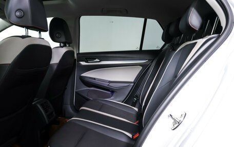 Volkswagen Golf VIII, 2021 год, 2 590 000 рублей, 12 фотография