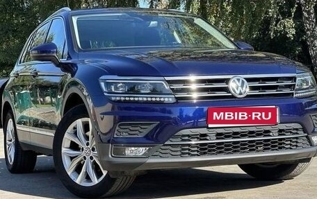 Volkswagen Tiguan II, 2018 год, 1 850 000 рублей, 1 фотография
