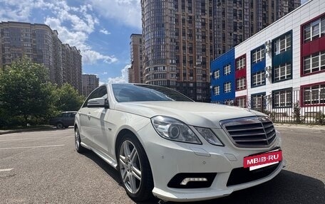 Mercedes-Benz E-Класс, 2010 год, 1 850 000 рублей, 2 фотография