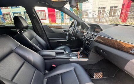 Mercedes-Benz E-Класс, 2010 год, 1 850 000 рублей, 17 фотография