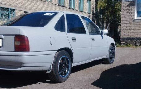 Opel Vectra A, 1989 год, 200 000 рублей, 7 фотография
