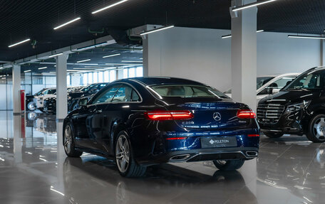 Mercedes-Benz E-Класс, 2018 год, 3 390 000 рублей, 5 фотография