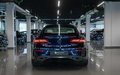 Mercedes-Benz E-Класс, 2018 год, 3 390 000 рублей, 6 фотография