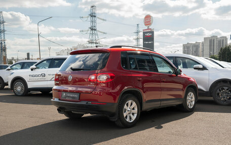 Volkswagen Tiguan I, 2011 год, 895 000 рублей, 5 фотография