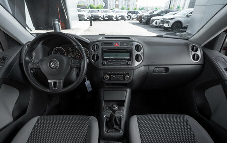 Volkswagen Tiguan I, 2011 год, 895 000 рублей, 8 фотография