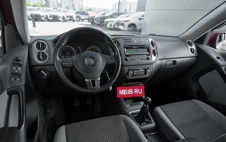 Volkswagen Tiguan I, 2011 год, 895 000 рублей, 7 фотография