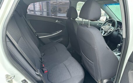 Hyundai Solaris II рестайлинг, 2012 год, 800 000 рублей, 8 фотография
