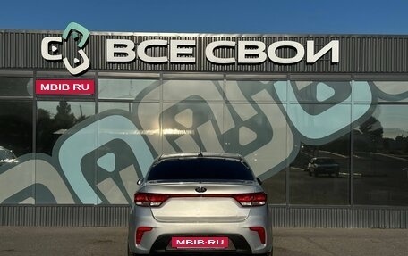 KIA Rio IV, 2017 год, 800 000 рублей, 6 фотография