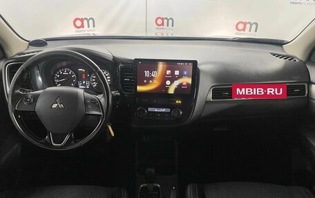 Mitsubishi Outlander III рестайлинг 3, 2016 год, 1 299 000 рублей, 9 фотография