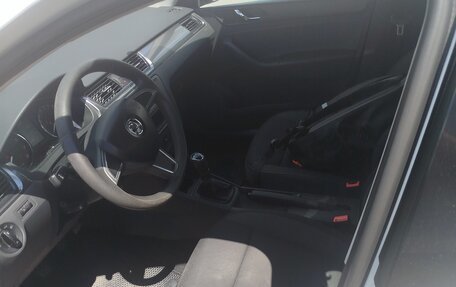 Skoda Rapid I, 2015 год, 1 150 000 рублей, 5 фотография