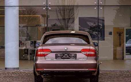 Skoda Superb III рестайлинг, 2014 год, 1 025 000 рублей, 5 фотография