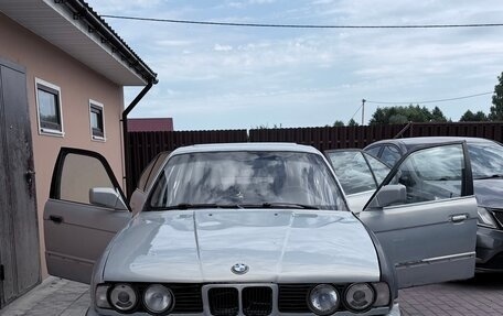 BMW 5 серия, 1991 год, 260 000 рублей, 17 фотография