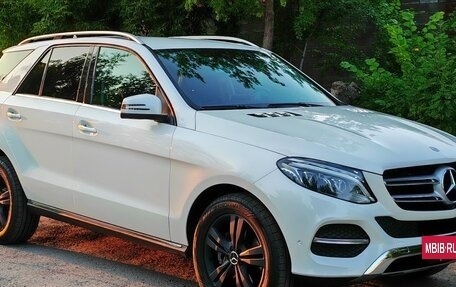 Mercedes-Benz GLE, 2016 год, 3 880 000 рублей, 2 фотография