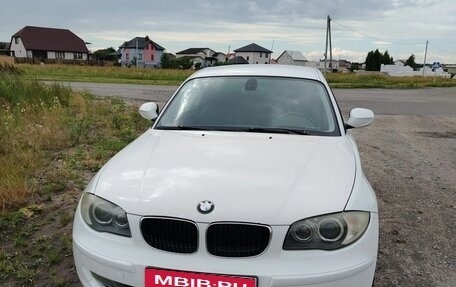 BMW 1 серия, 2010 год, 950 000 рублей, 1 фотография