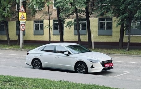 Hyundai Sonata VIII, 2021 год, 2 600 000 рублей, 1 фотография
