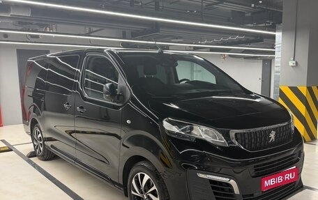 Peugeot Traveller I, 2018 год, 3 600 000 рублей, 1 фотография