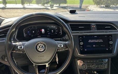 Volkswagen Tiguan II, 2018 год, 1 850 000 рублей, 8 фотография