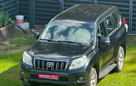 Toyota Land Cruiser Prado 150 рестайлинг 2, 2010 год, 1 950 000 рублей, 1 фотография