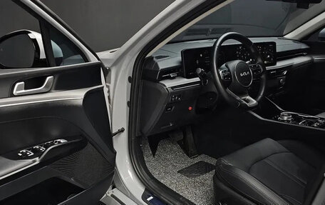 KIA K5, 2025 год, 2 420 000 рублей, 11 фотография