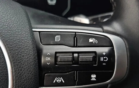 KIA K5, 2025 год, 2 420 000 рублей, 30 фотография