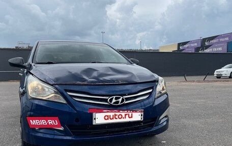 Hyundai Solaris II рестайлинг, 2015 год, 420 000 рублей, 2 фотография