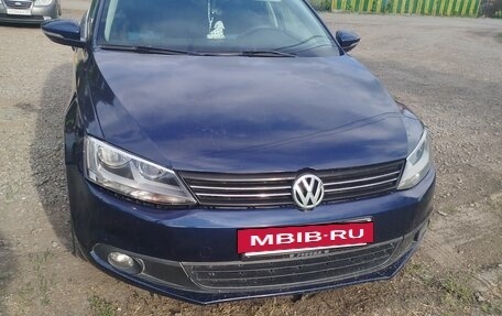 Volkswagen Jetta VI, 2013 год, 690 000 рублей, 5 фотография