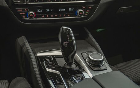 BMW 5 серия, 2022 год, 5 490 000 рублей, 18 фотография