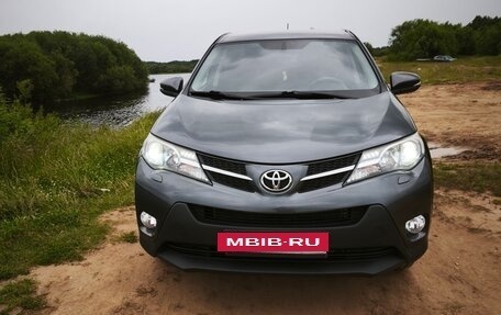 Toyota RAV4, 2014 год, 1 750 000 рублей, 7 фотография