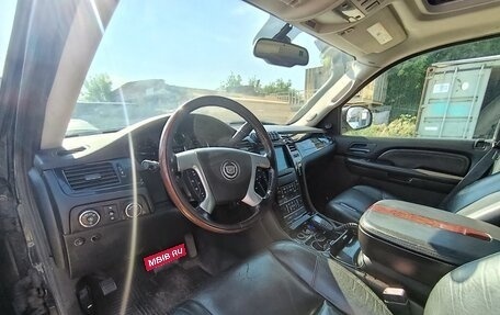 Cadillac Escalade III, 2007 год, 2 100 000 рублей, 17 фотография