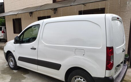 Peugeot Partner II рестайлинг 2, 2011 год, 680 000 рублей, 5 фотография