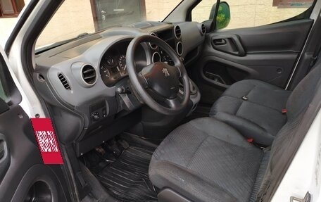 Peugeot Partner II рестайлинг 2, 2011 год, 680 000 рублей, 7 фотография