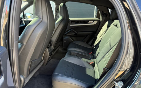Porsche Cayenne III, 2025 год, 15 600 000 рублей, 12 фотография