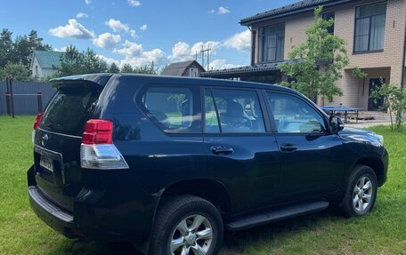Toyota Land Cruiser Prado 150 рестайлинг 2, 2010 год, 1 950 000 рублей, 7 фотография
