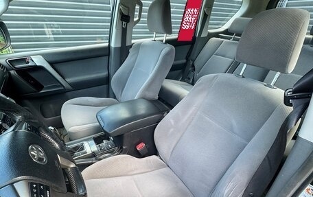 Toyota Land Cruiser Prado 150 рестайлинг 2, 2010 год, 1 950 000 рублей, 5 фотография