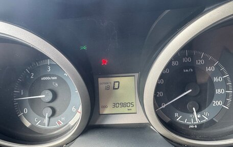 Toyota Land Cruiser Prado 150 рестайлинг 2, 2010 год, 1 950 000 рублей, 12 фотография
