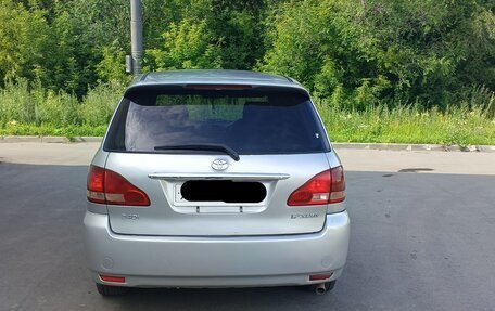 Toyota Ipsum II, 2002 год, 530 000 рублей, 4 фотография