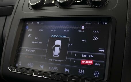 Volkswagen Touran III, 2012 год, 1 170 000 рублей, 18 фотография