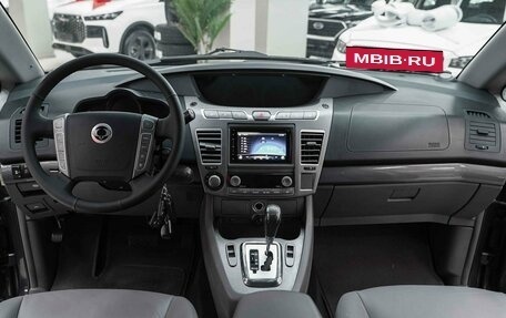 SsangYong Stavic, 2014 год, 1 550 000 рублей, 10 фотография
