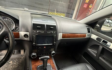 Volkswagen Touareg III, 2008 год, 1 350 000 рублей, 2 фотография