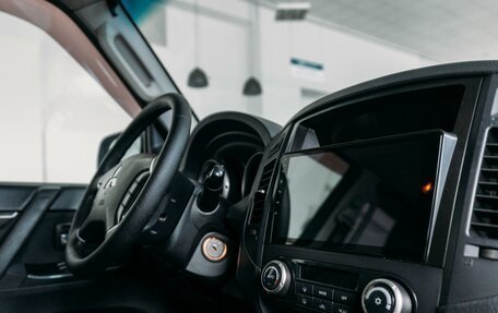 Mitsubishi Pajero IV, 2006 год, 1 099 000 рублей, 17 фотография