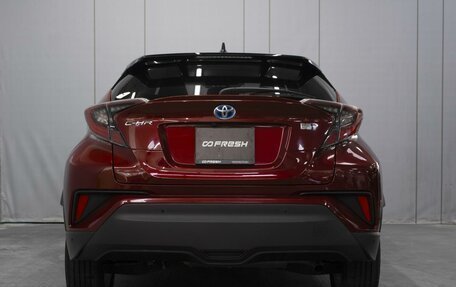 Toyota C-HR I рестайлинг, 2018 год, 2 520 000 рублей, 4 фотография