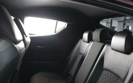Toyota C-HR I рестайлинг, 2018 год, 2 520 000 рублей, 7 фотография