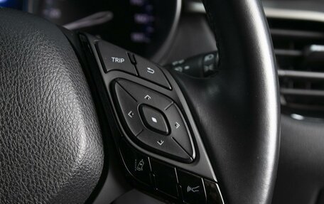 Toyota C-HR I рестайлинг, 2018 год, 2 520 000 рублей, 13 фотография
