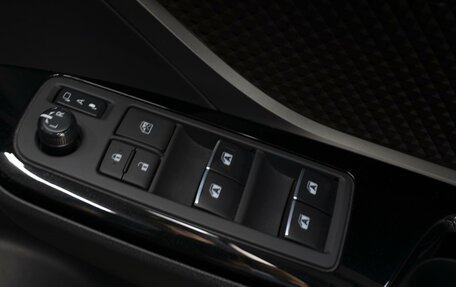 Toyota C-HR I рестайлинг, 2018 год, 2 520 000 рублей, 19 фотография