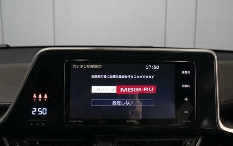 Toyota C-HR I рестайлинг, 2018 год, 2 520 000 рублей, 18 фотография