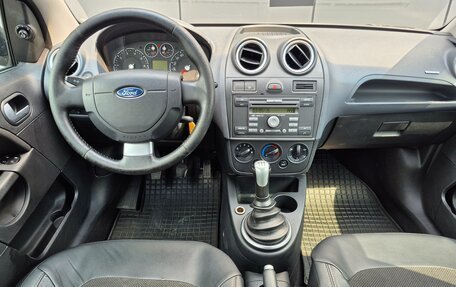 Ford Fiesta, 2006 год, 411 000 рублей, 10 фотография