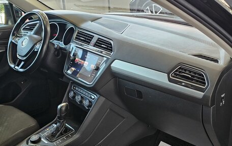 Volkswagen Tiguan II, 2020 год, 2 229 000 рублей, 19 фотография